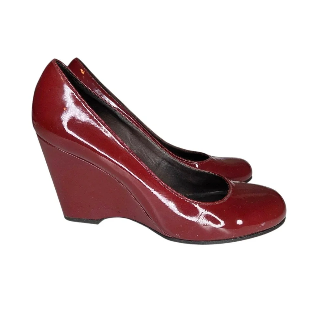 Kate Spade New York Burgundy Patent Leather Wedge Pumps Round Toe Size 7.5M